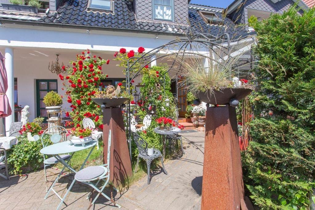 cafesahne u Pension Dranske Exterior foto